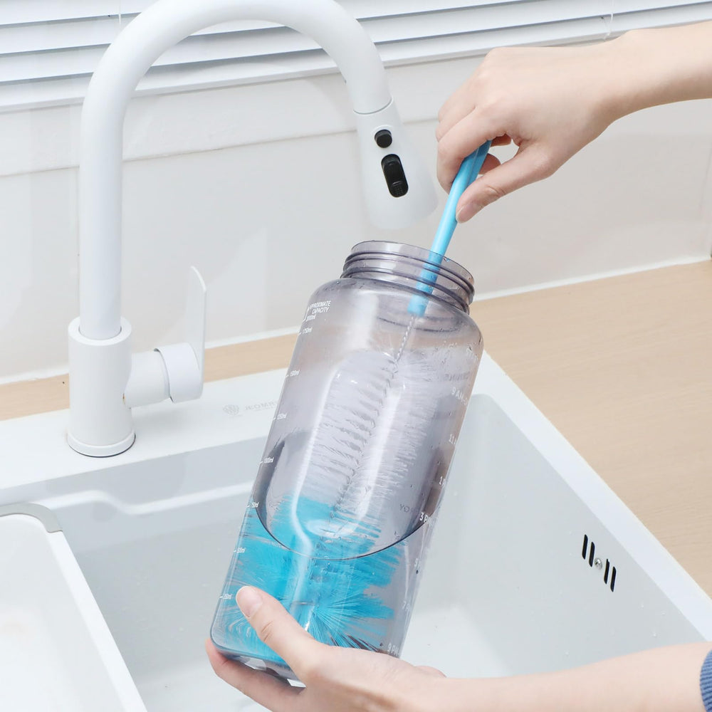 Reallnaive narrow-neck bottle cleaning brush reaching tight spaces with flexible bristles