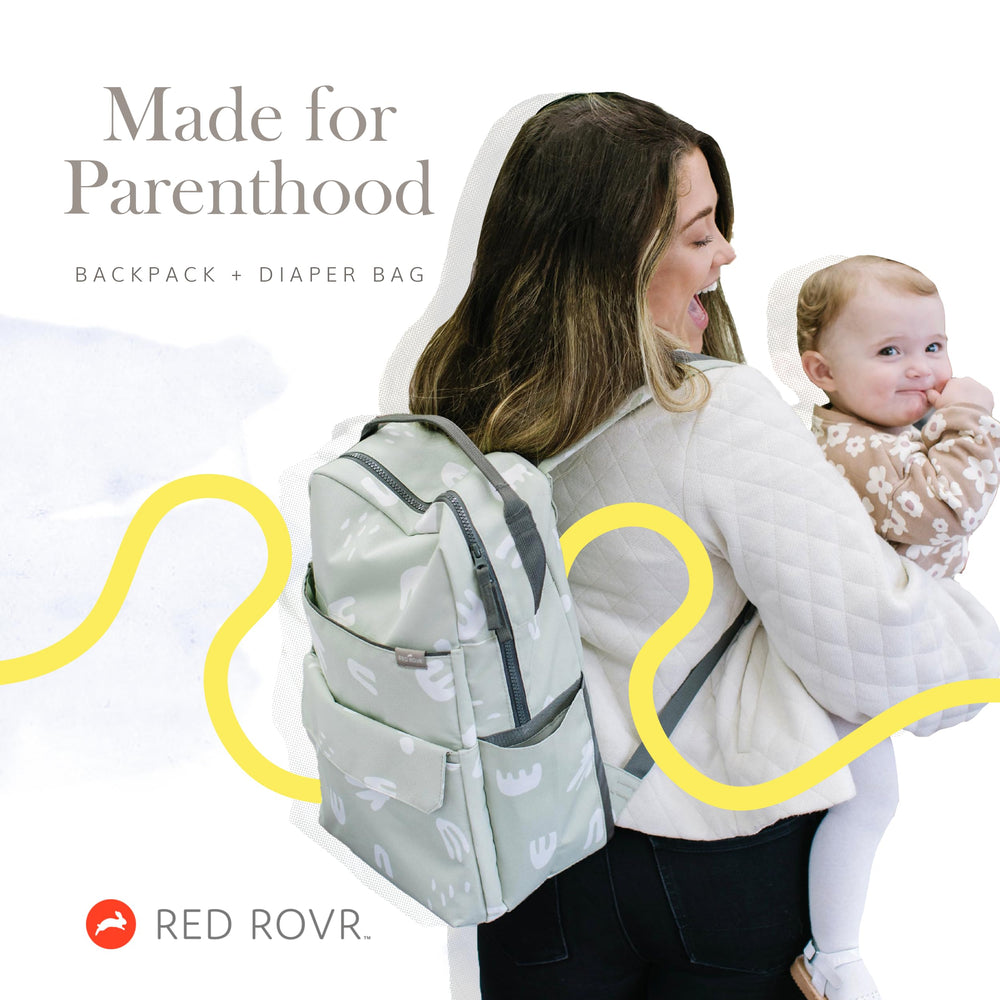 Red Rovr Roo padded straps offer comfortable all-day carrying.