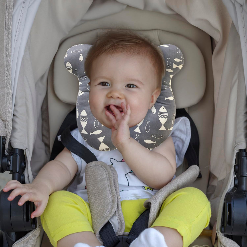 REFLYAWAY Gray Fish car seat fit shows snug alignment for safer travels.