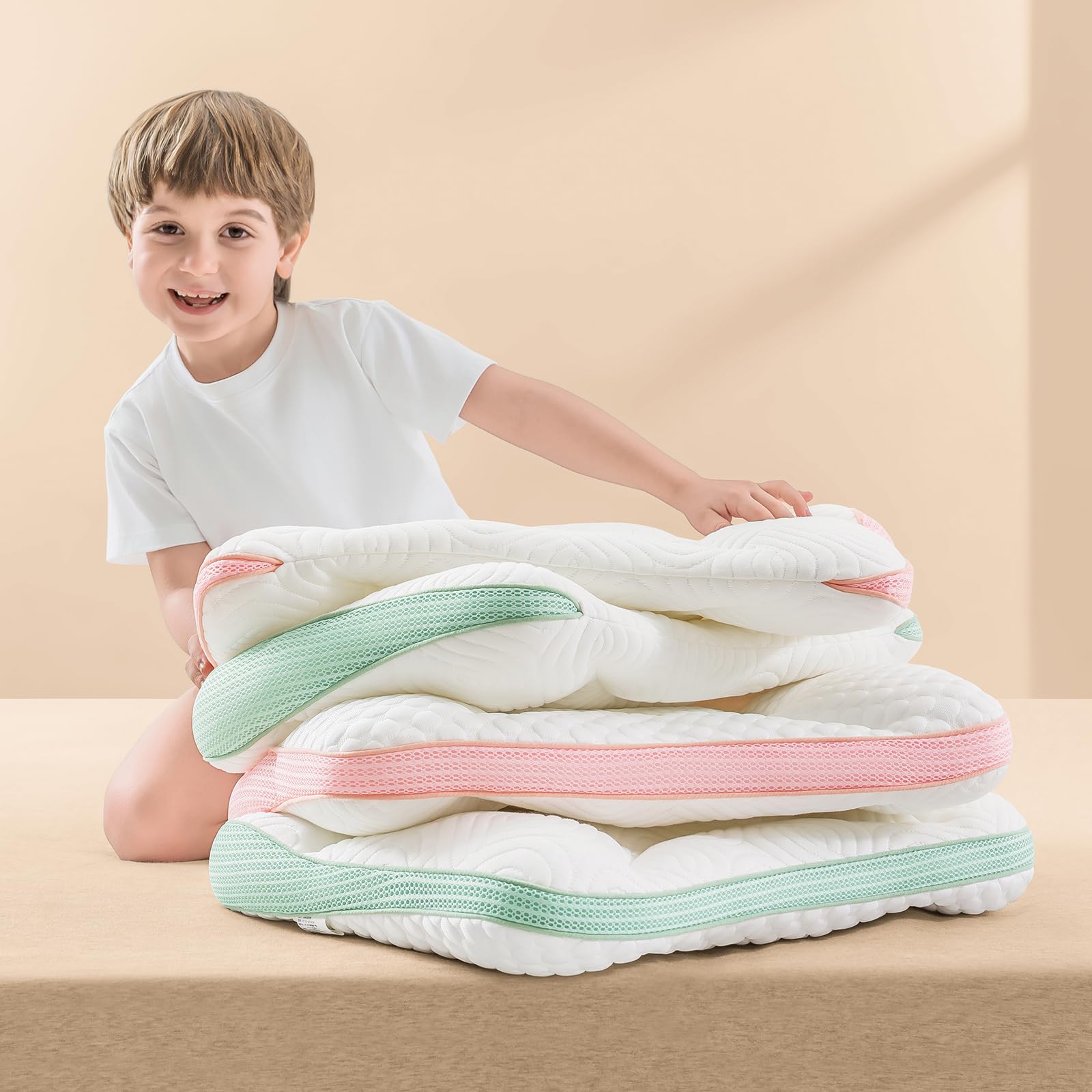 Reidio toddler pillow travel-ready design for naps away from home.