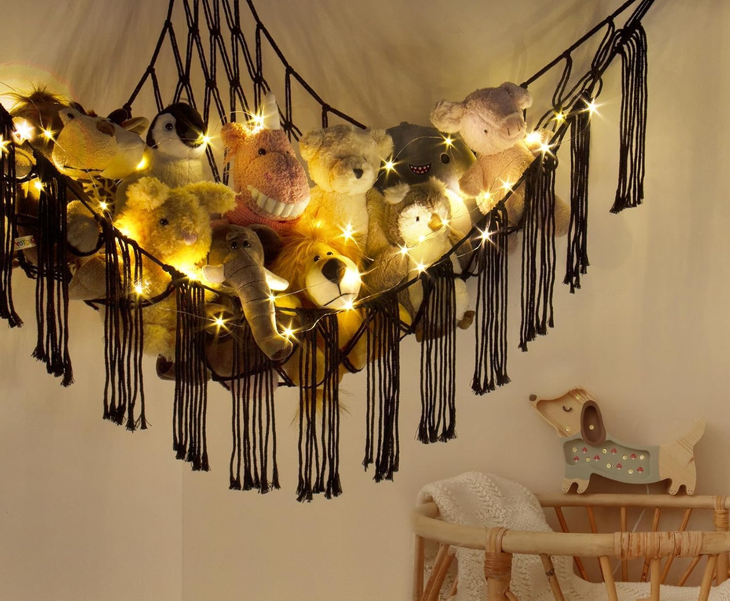 RelaxScene easy-install hammock includes anchors and hooks for quick setup