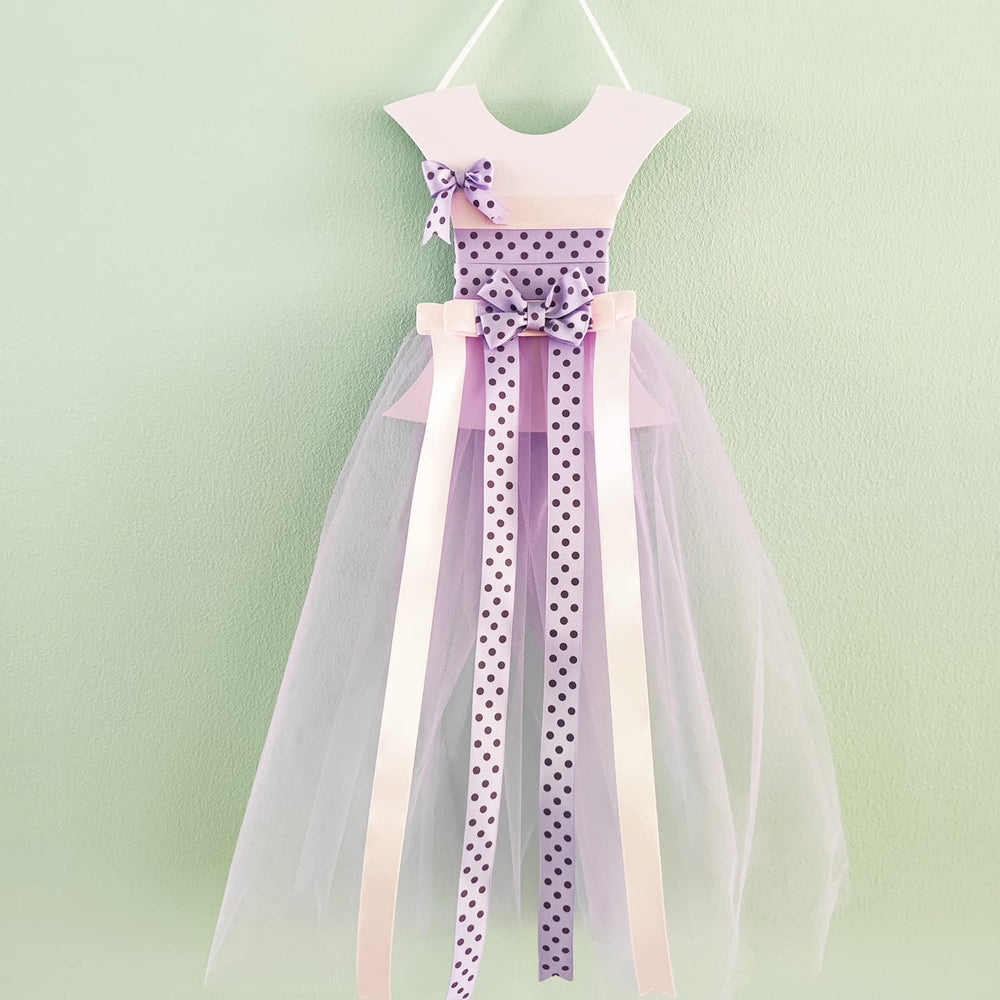 RengaoRise bows stored on long threads for quick selection.