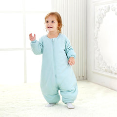 RESTCLOUD wearable blanket features a 3-way zipper for easy changes.