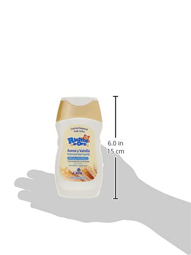 Baby applying Ricitos de Oro Avena & Vainilla lotion for a soothing routine