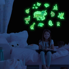 Robmoda Glow Giraffe wall sticker adds whimsical glow for night-time decor