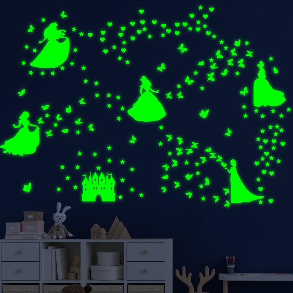 Robmoda glow-princess-castle-wall-sticker-green brightens girl's room with a dreamy glow