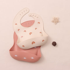 ROCCED bib for 3-36 months demonstrates versatile sizing for growing toddlers