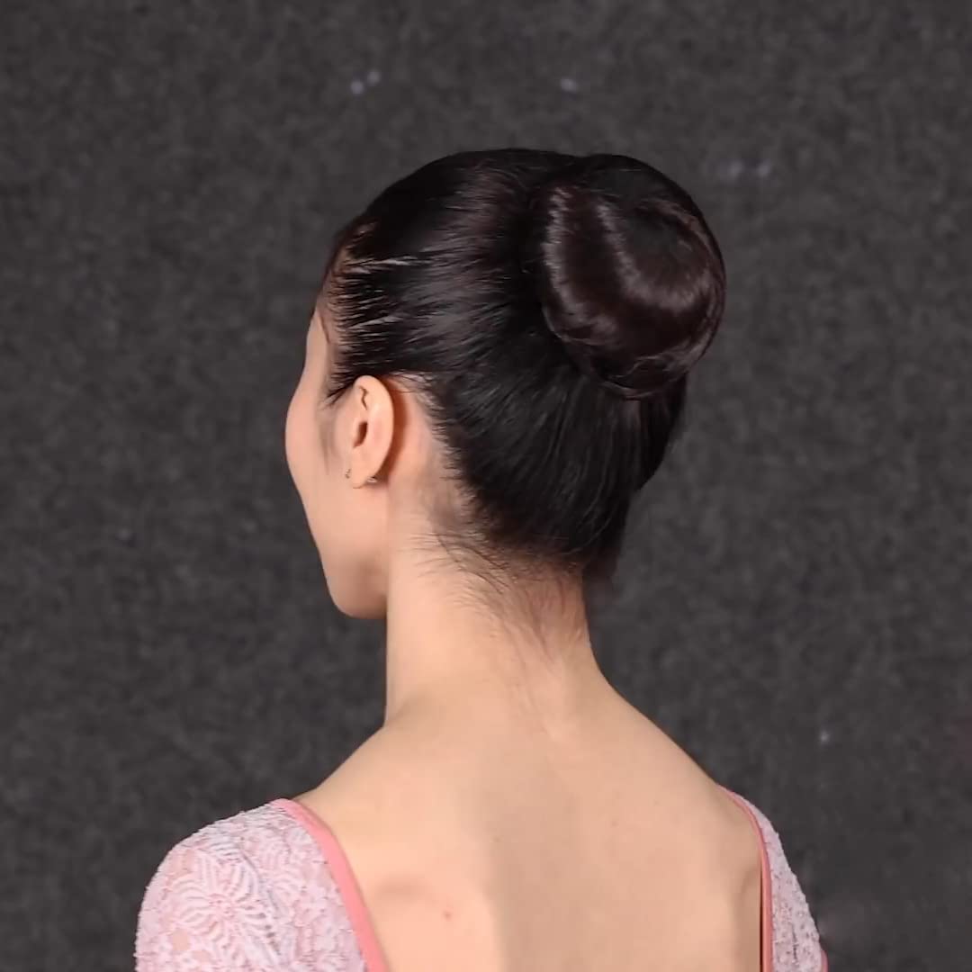 ROCST hairpins textured-finish provides comfortable grip during intricate updos.