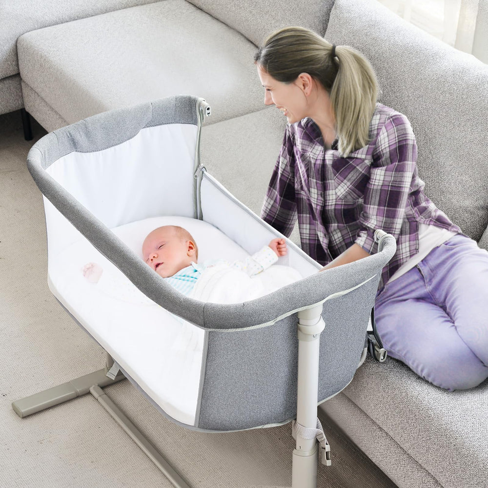 RONBEI Bassinet easy assembly highlights hassle-free setup and transport.