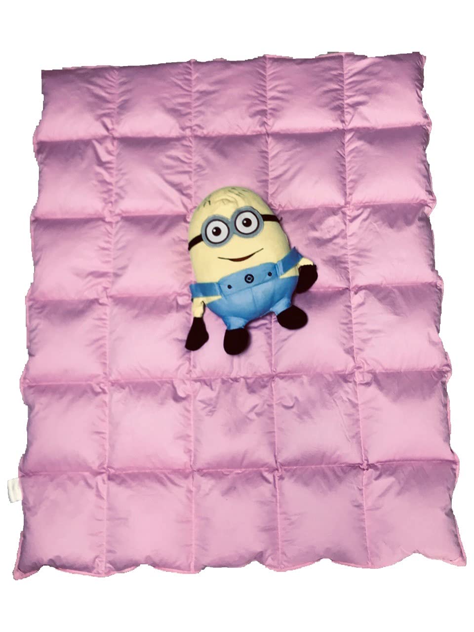 Rose Feather blanket displays 750+ FP fill for plush warmth