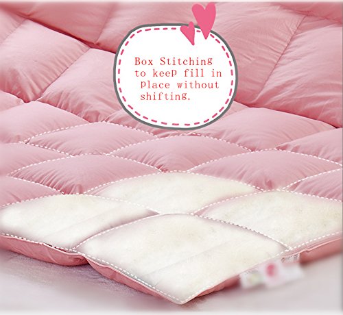 ROSE FEATHER machine-washable blanket makes care simple.