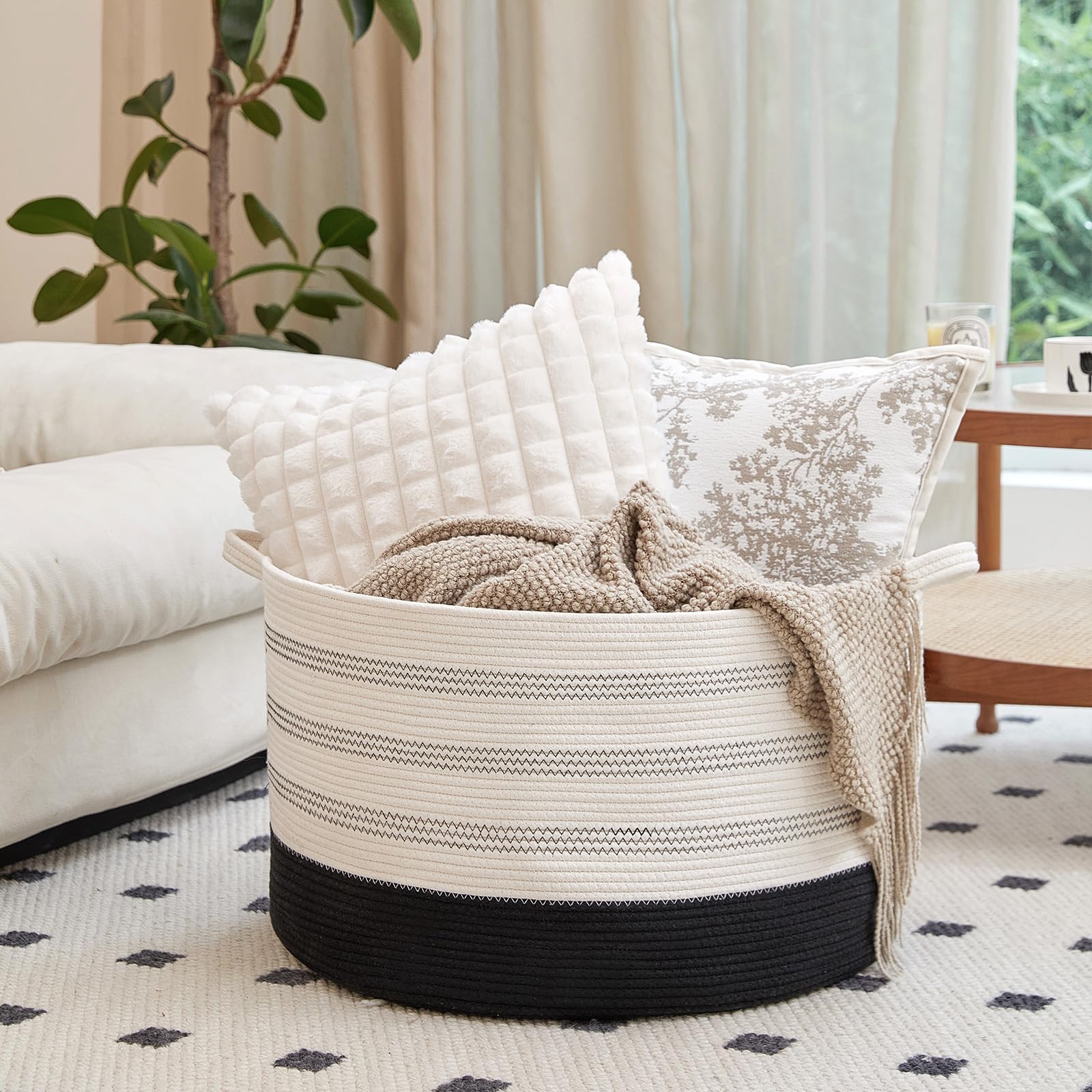 R RUNKA XXXLarge basket close-up implies gentle upkeep and long-lasting use.