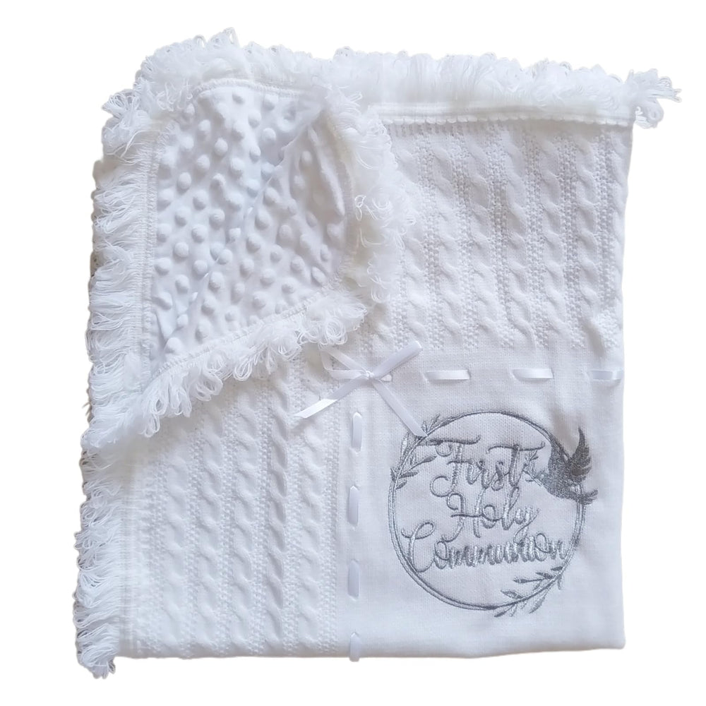 Runeaoys Baptism blanket crochet, white close-up showing delicate detailing for ceremony keepsake.