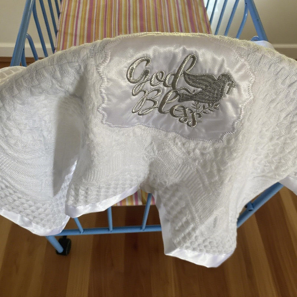 Runeaoys Easy-care baby blanket; machine washable for busy families.