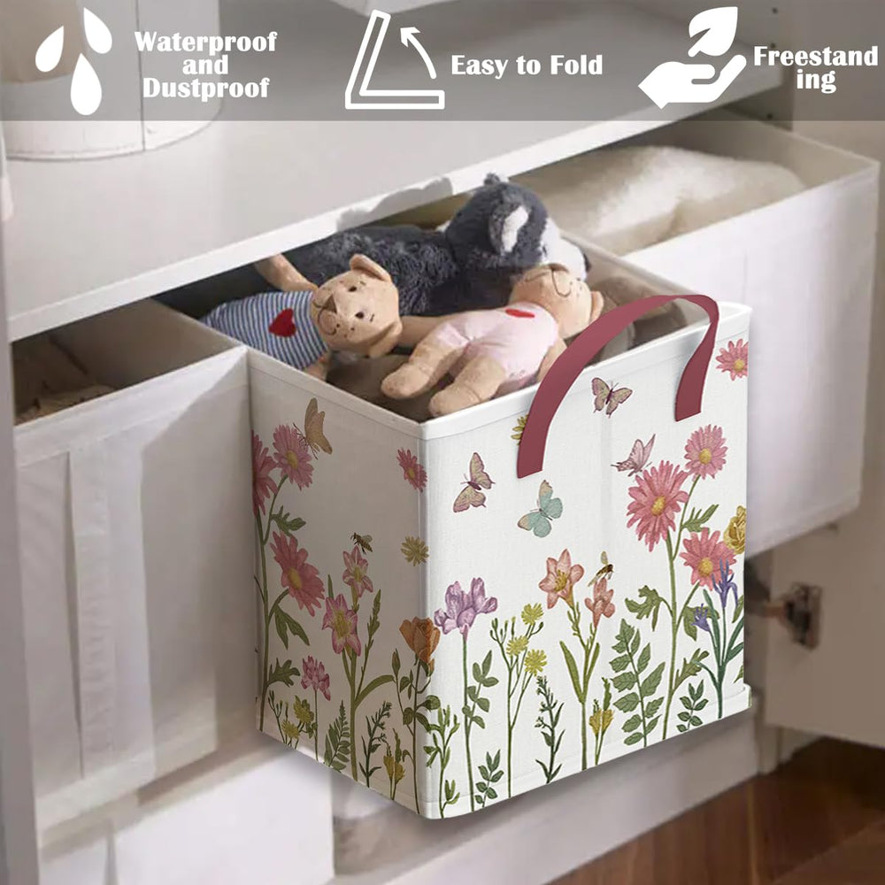Runtoo Waterproof liner basket demonstrates spill-friendly design for bath toys and damp items