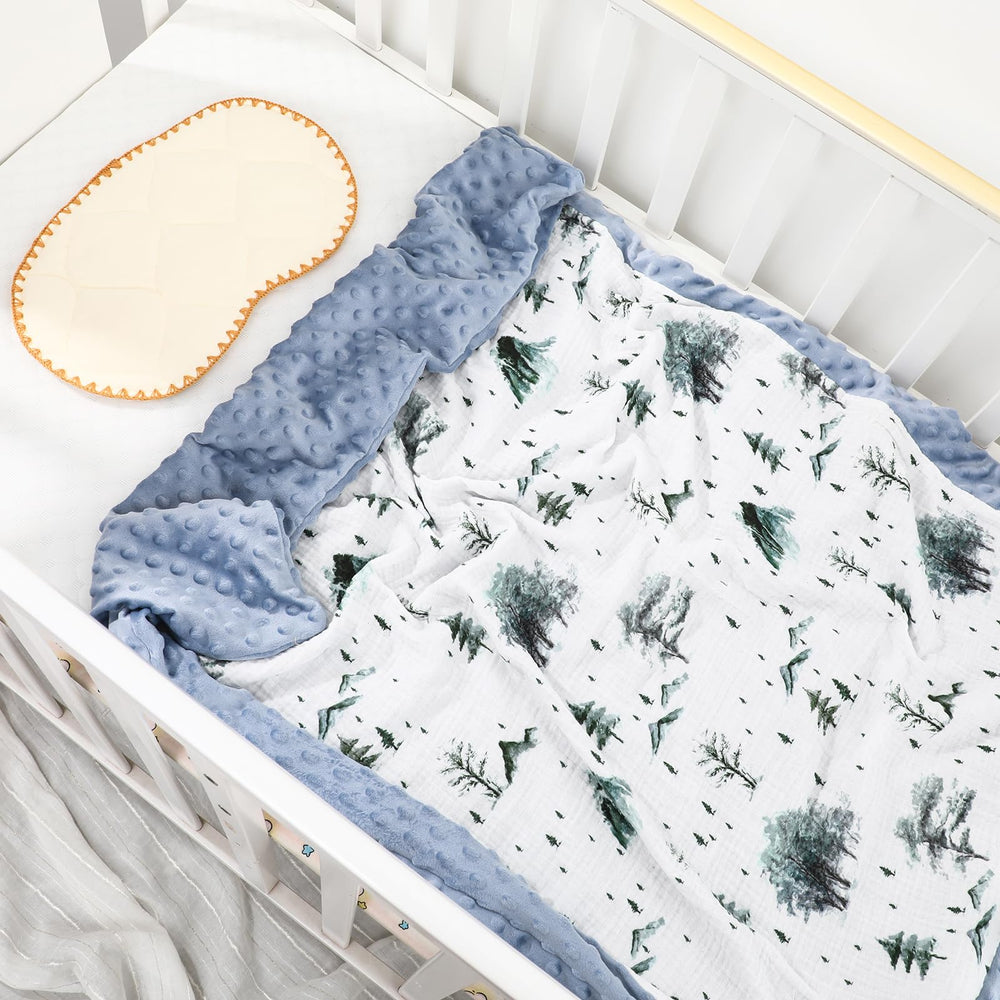 Runzhuoyang baby blanket in bassinet or stroller for on-the-go snuggles