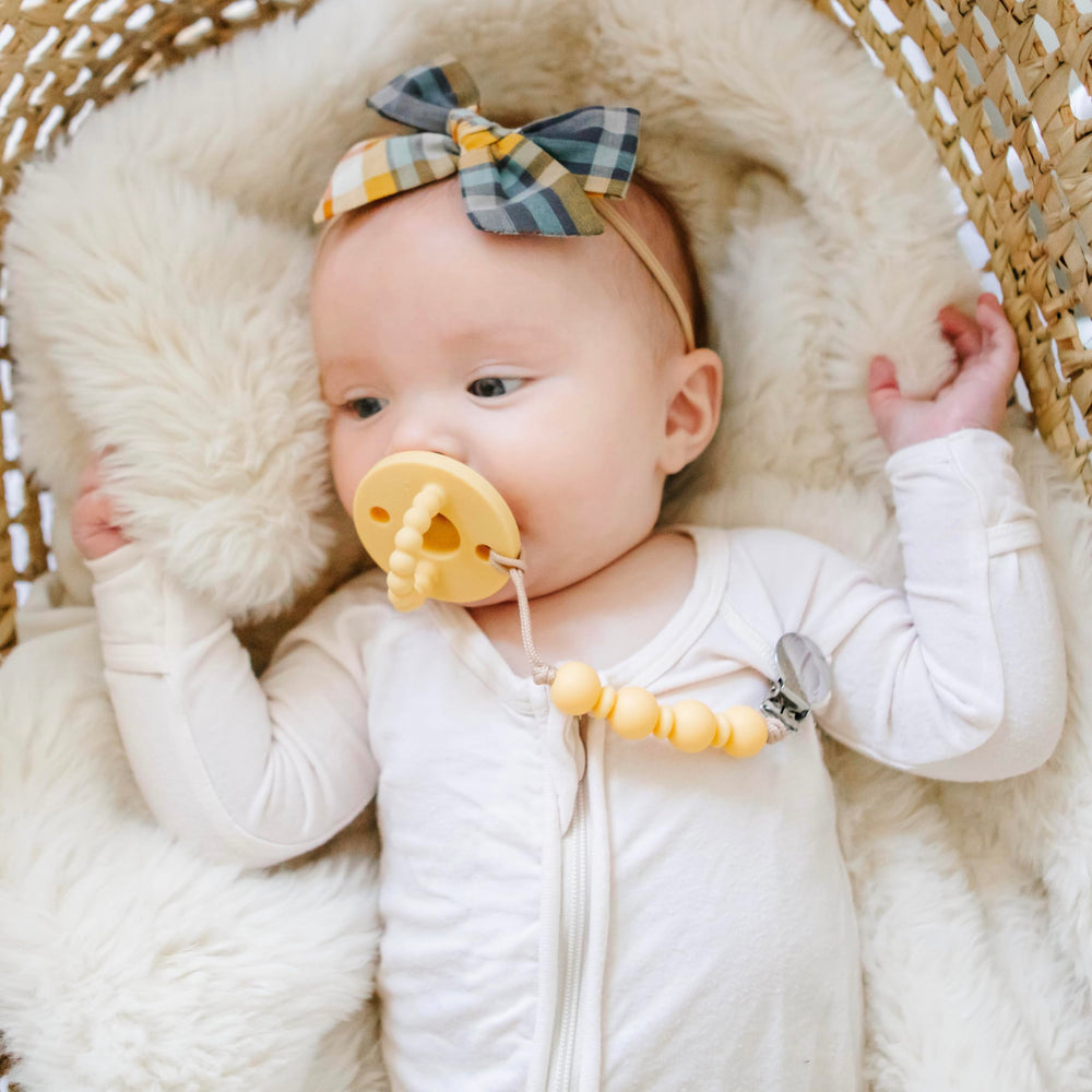 Ryan & Rose Cutie PAT stage-2 nipple close-up highlights bite-resistant option for teething toddlers.