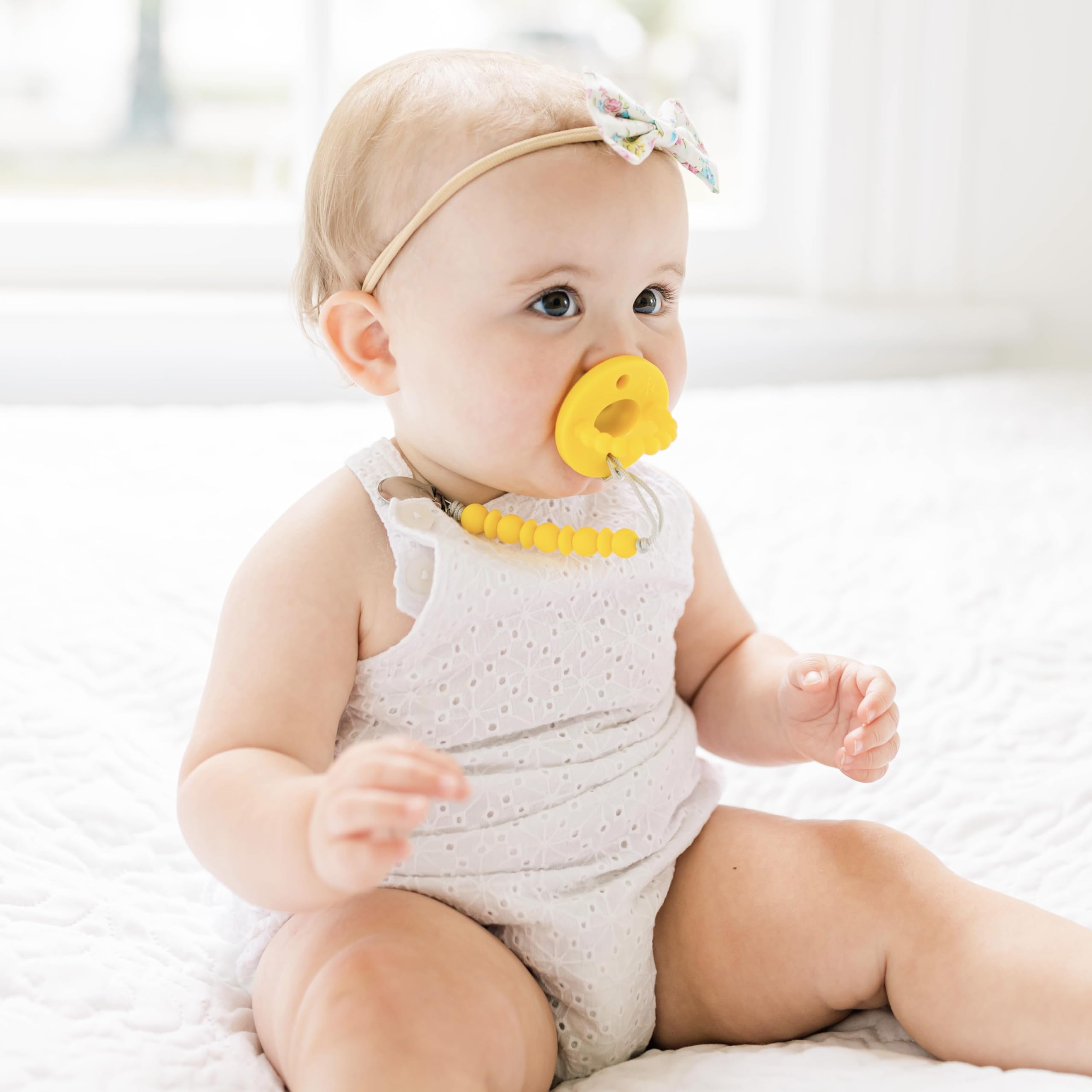 Ryan & Rose Cutie PAT bulb nipple offers soft tactile teething relief