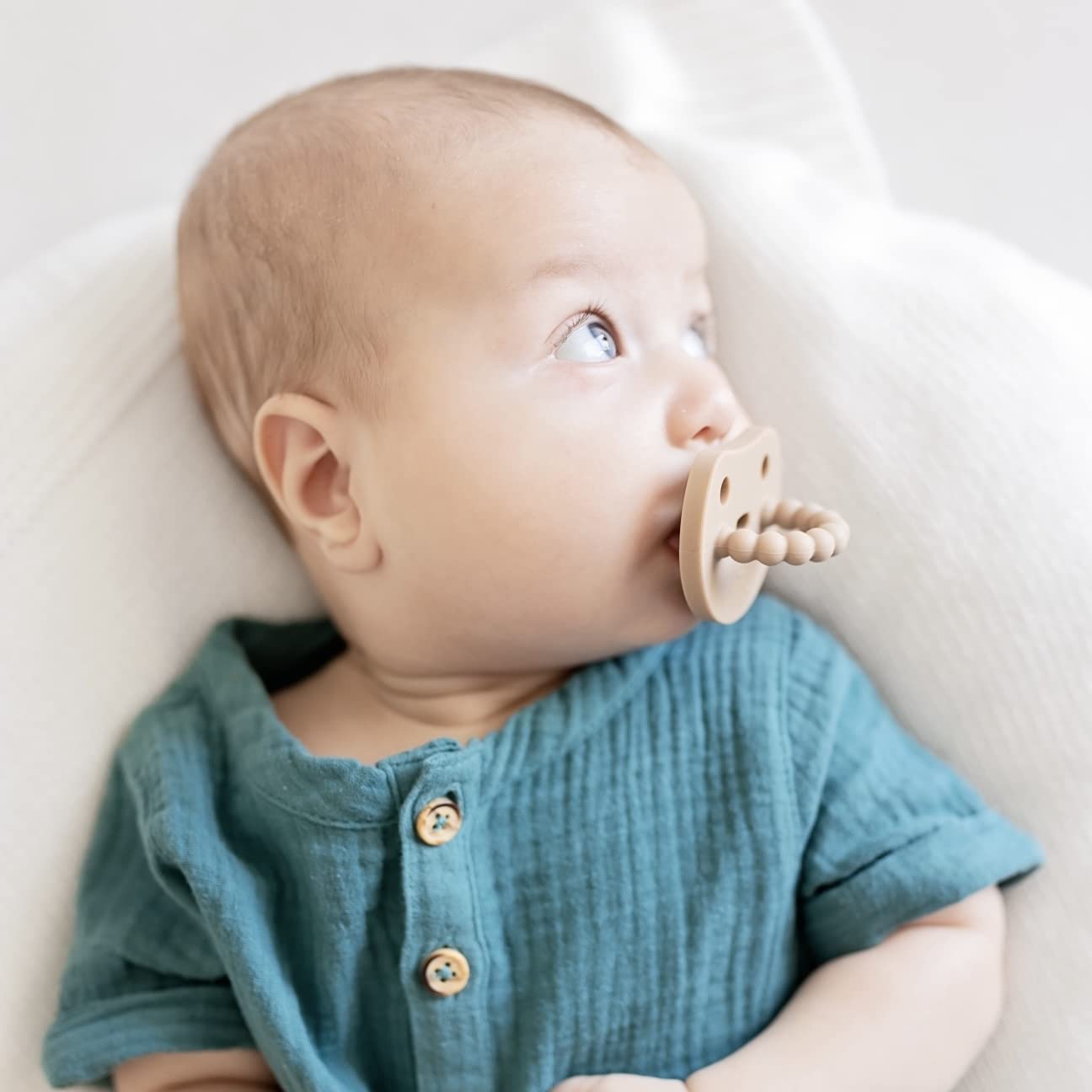Ryan & Rose Cutie PAT Smile Dune packaging highlights newborn-ready design