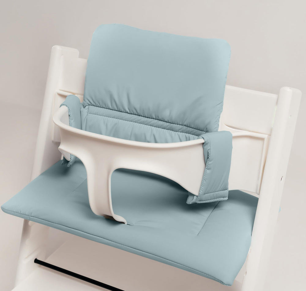 SA Accessories Cushion protects the chair from spills.