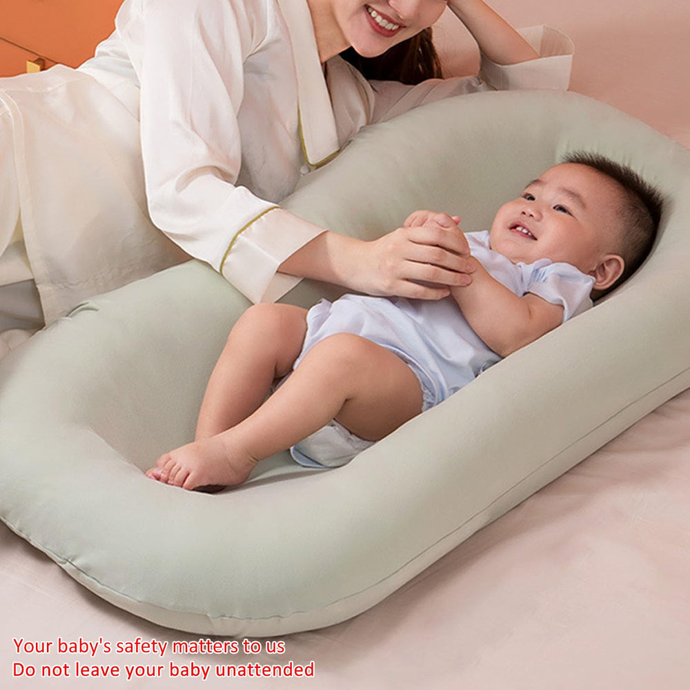 Saanerueen baby lounger side profile shows secure edge support for active babies.