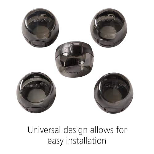 Safety 1st hinged lid use illustrates quick adult access during cooking