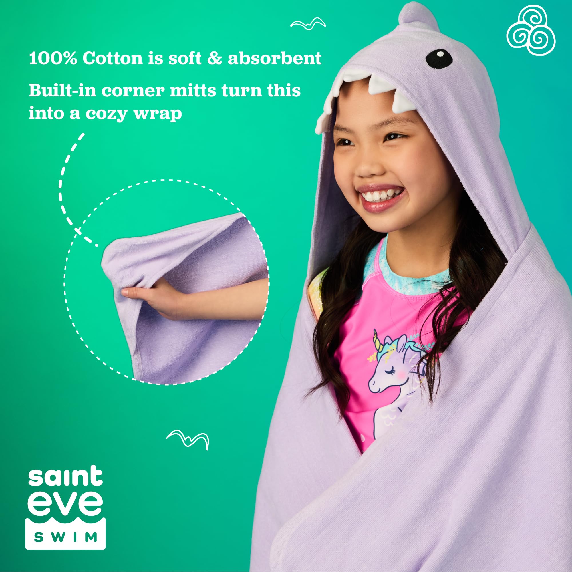 Saint Eve hooded towel inner corner pockets keep little hands free.