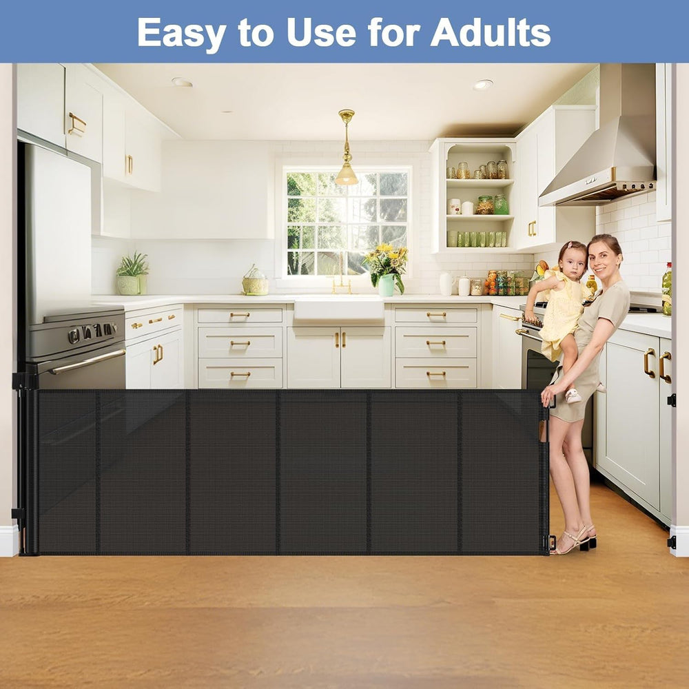 Sair Pet gate designed for easy one-handed operation