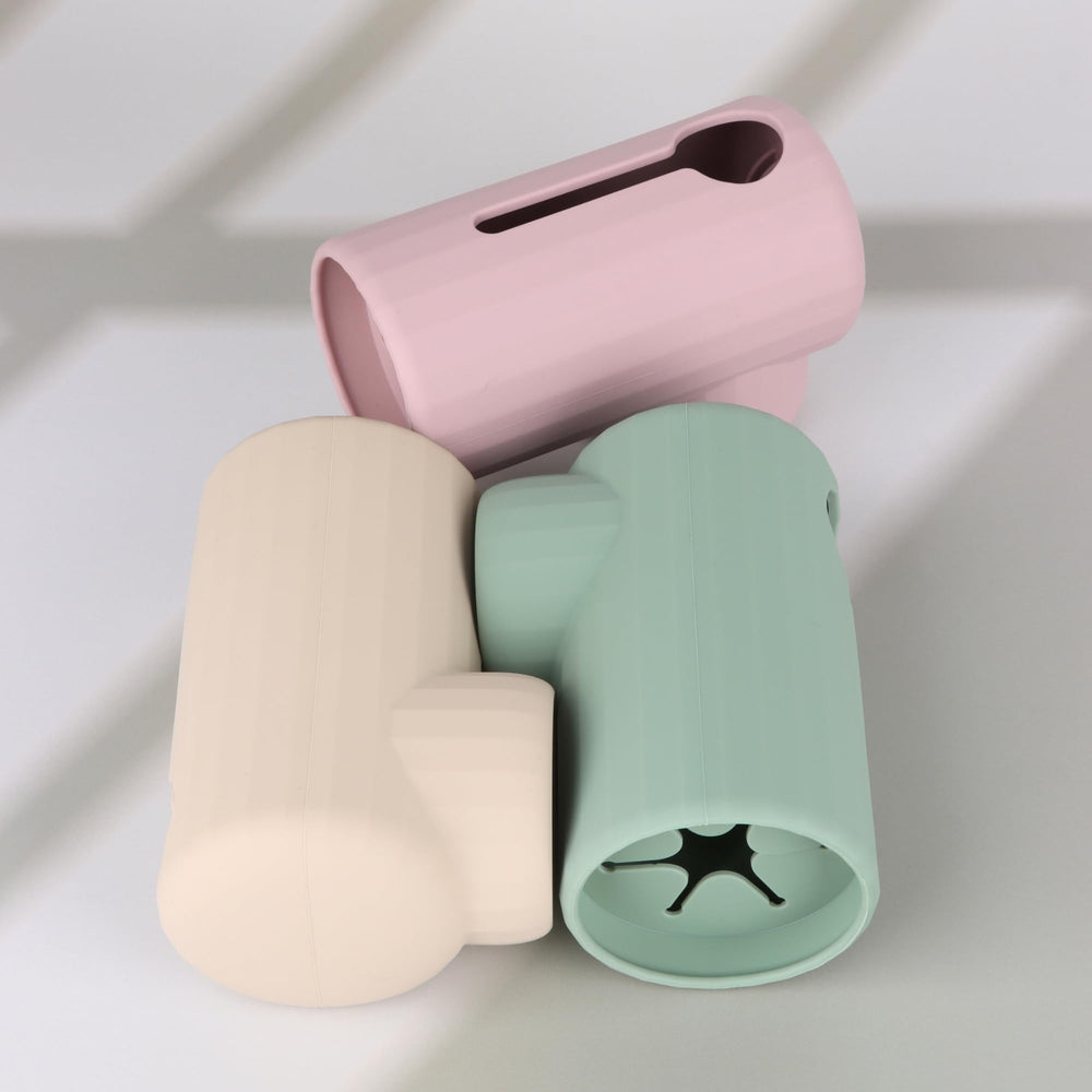 Sallurna bath spout cover fits US standard tub spouts securely.
