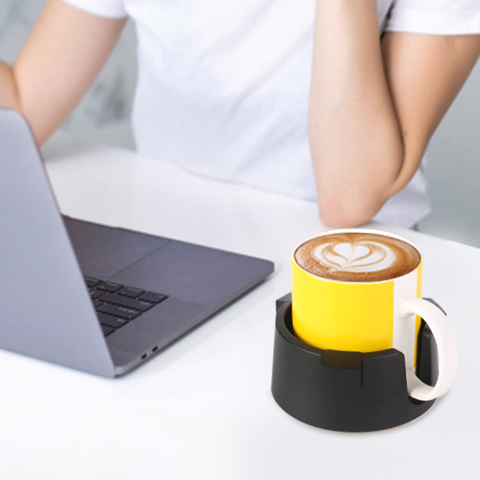 Samhe anti-spill cup holder heat-resistant design supports hot and cold drinks.