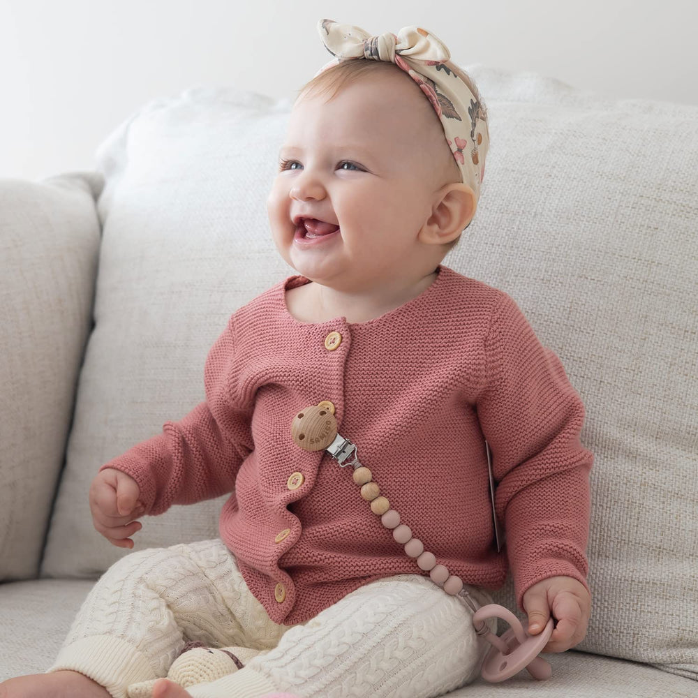 SAMiGO pacifier clips easy-clean design for quick wipe-downs.