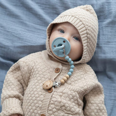 SAMiGO pacifier clips are easy to clean with warm water.