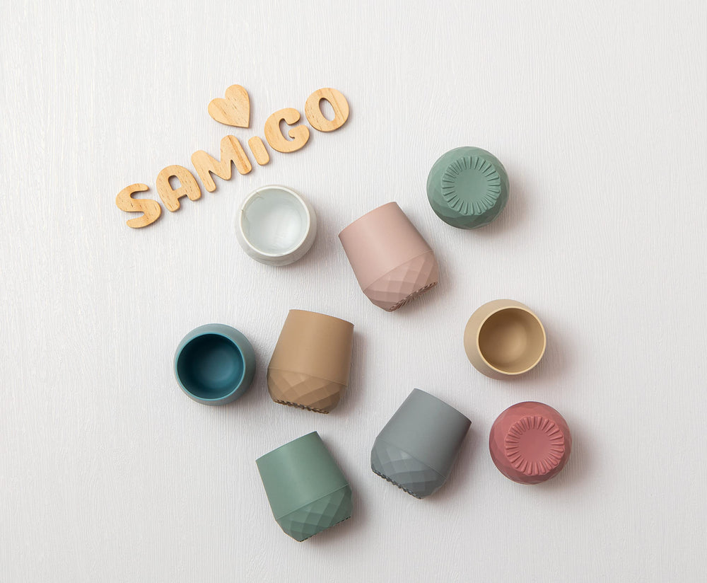 SAMiGO gift-ready packaging makes a thoughtful starter feeding gift.