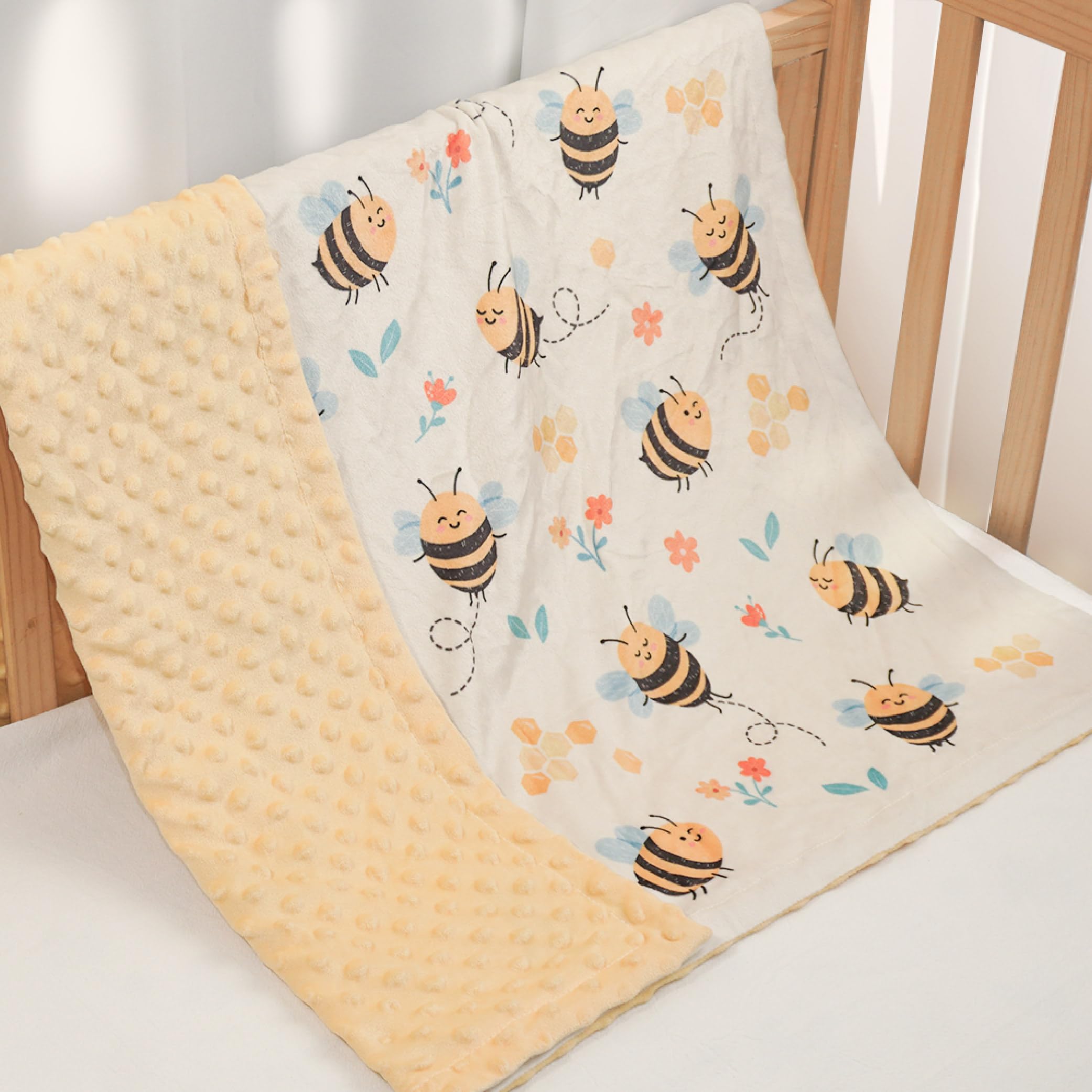 SANDJEST Bee Kid Blanket in a nursery demonstrates versatile sleep-time use.