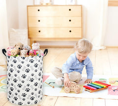 Sanjiaofen collapsible laundry bin with easy-grip handles for quick room reorganization.