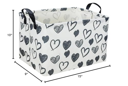 Sanjiaofen compact lightweight basket easy to carry between rooms.