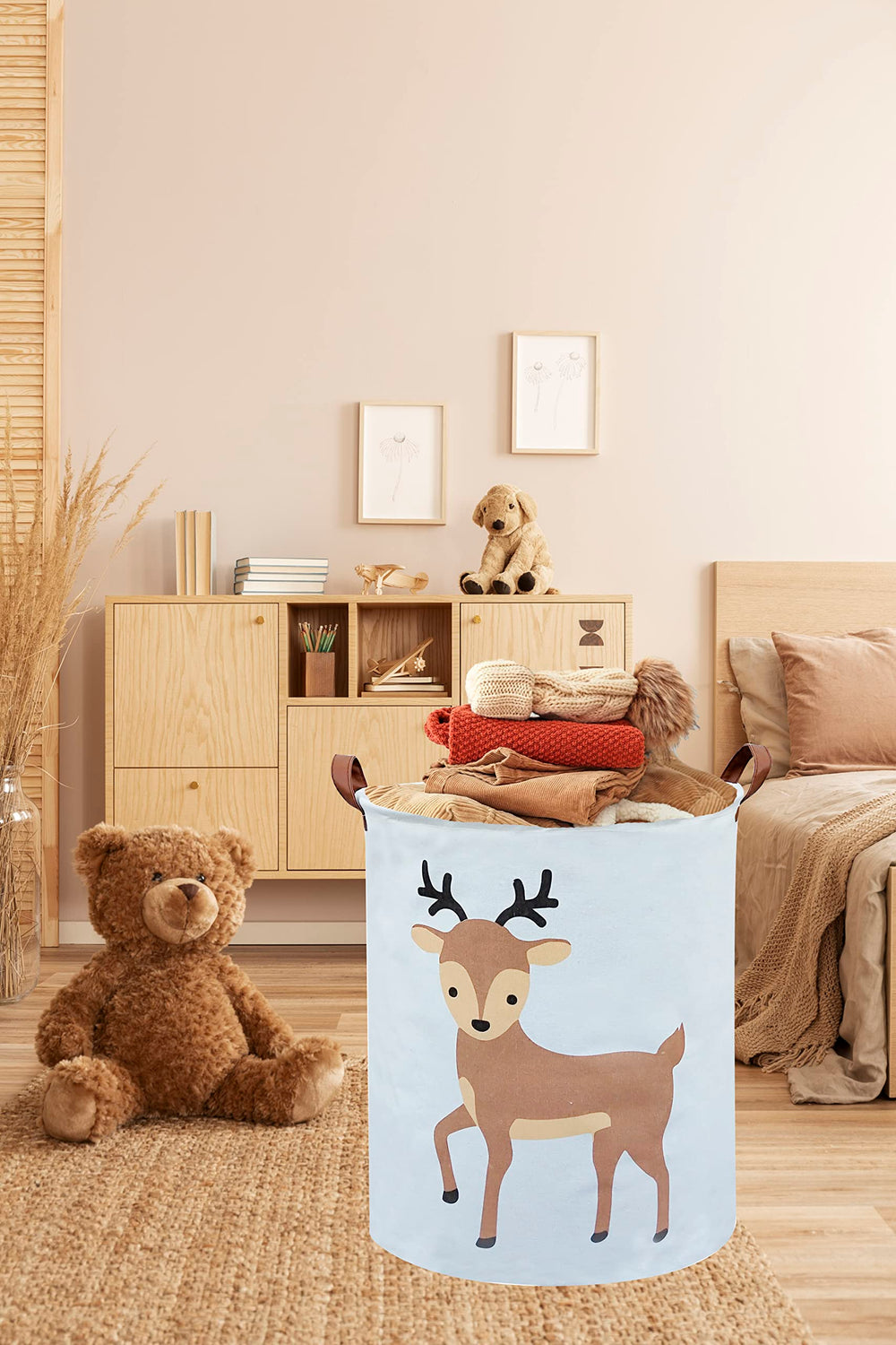 Sanjiaofen kids laundry basket deer handles enables easy carry between rooms.