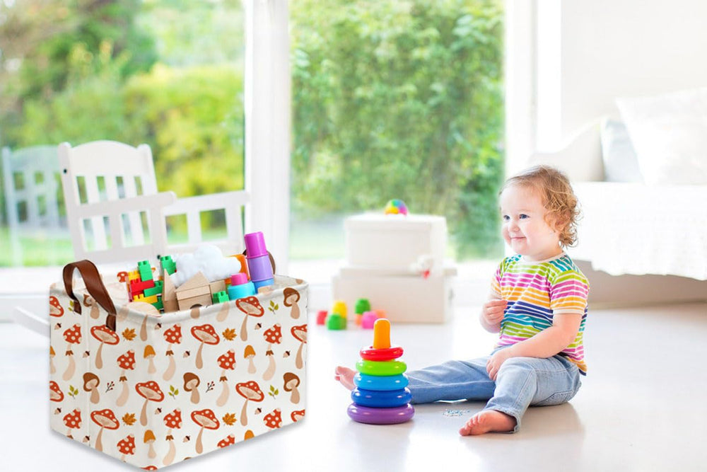 Sanjiaofen collapsible design makes storage compact when not in use.