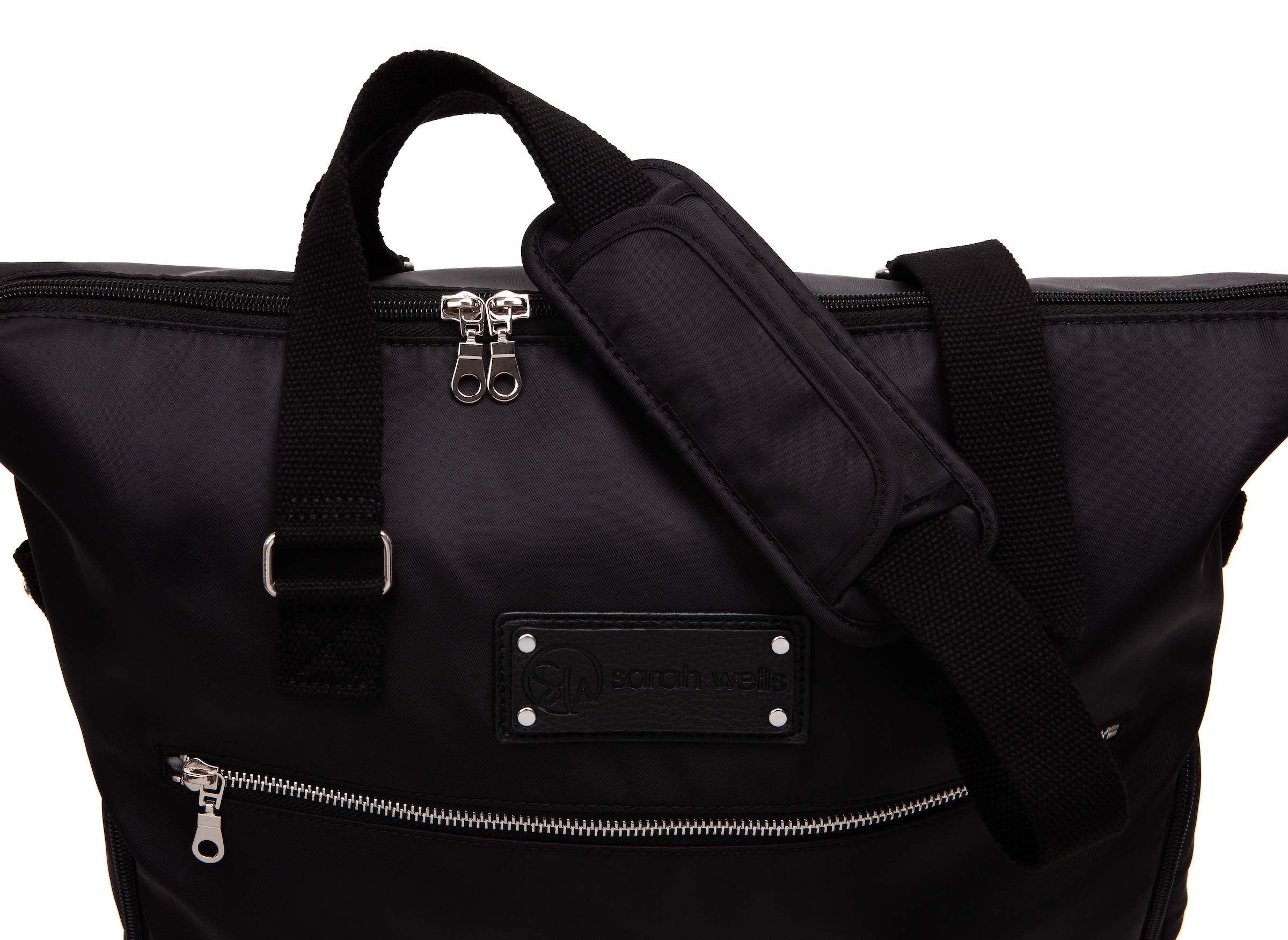 On-the-go Lizzy bag organization suits busy routines and travel.