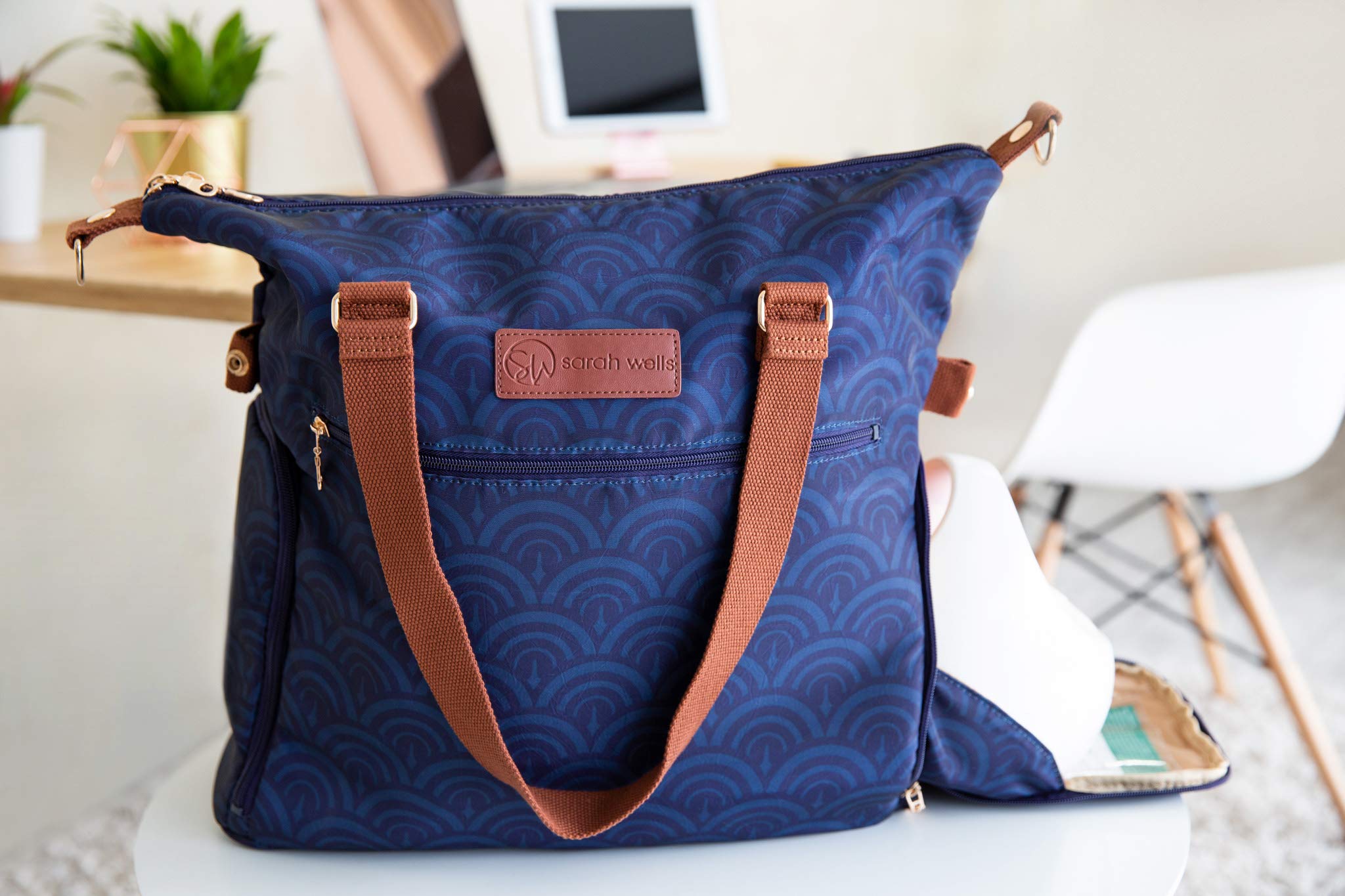 Sarah Wells Lizzy Deco print blends style with breastfeeding practicality