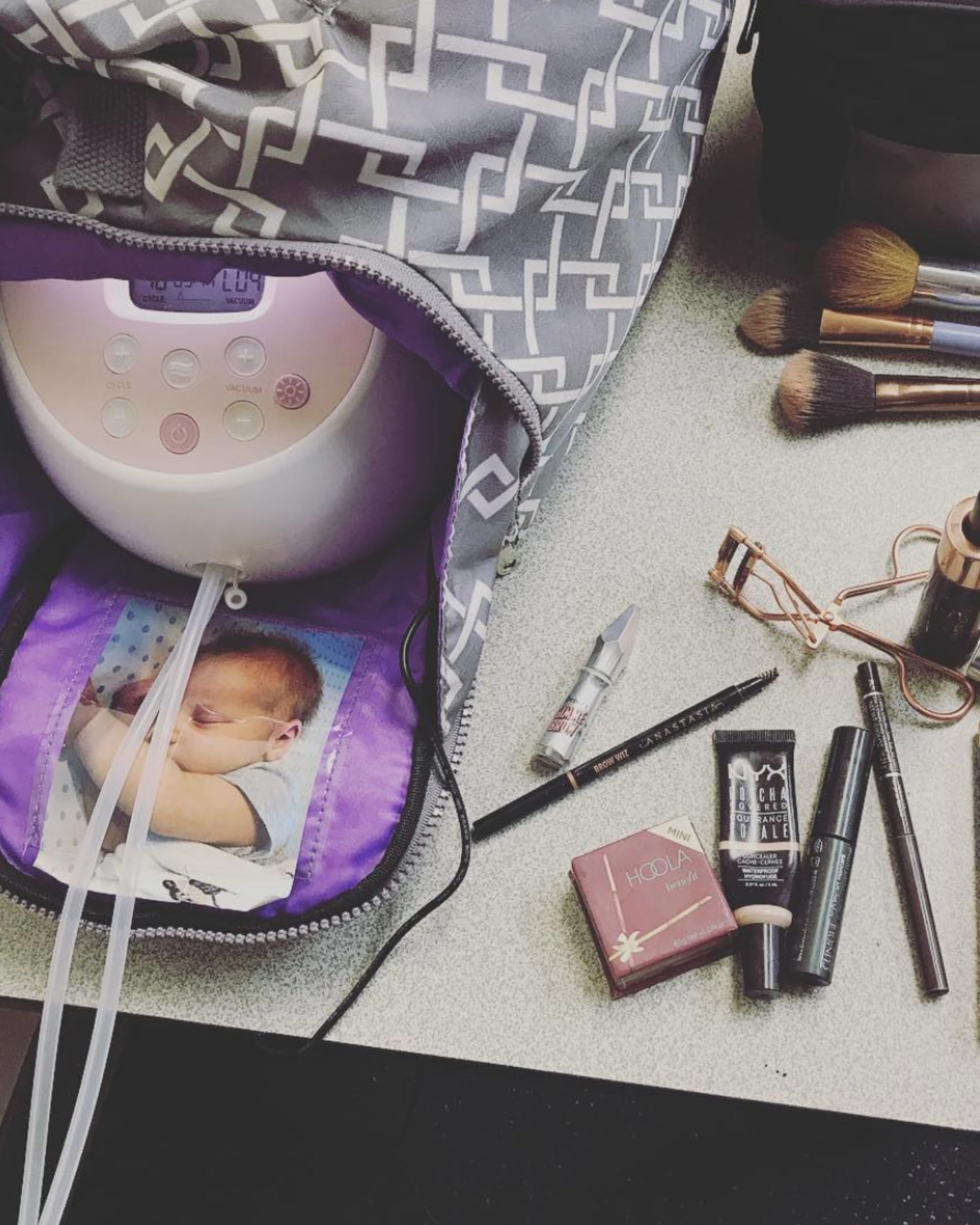 Sarah Wells Lizzy portable-pump-compatibility fits most compact pumps for busy days.