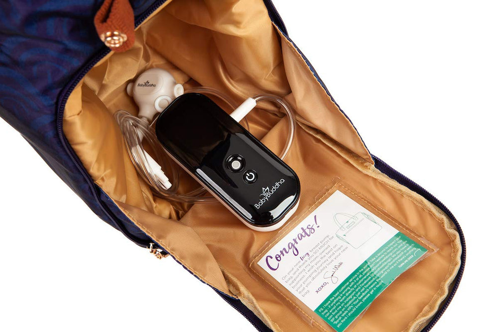 Sarah Wells Lizzy side pocket provides quick-access essentials