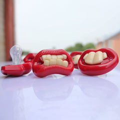Sdetrcq buck-teeth pacifier closeup emphasizing safe silicone material.