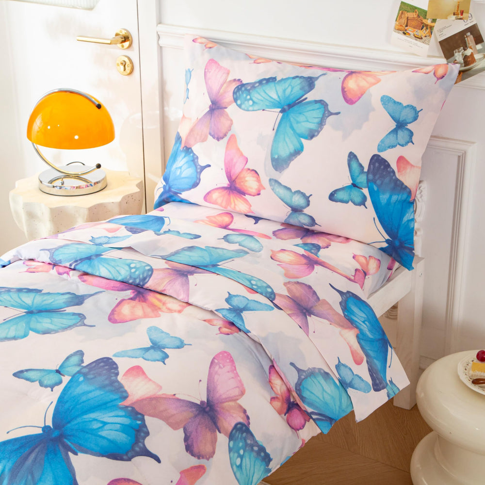 SDIII butterfly-pattern bedding boosts playful kids' room decor