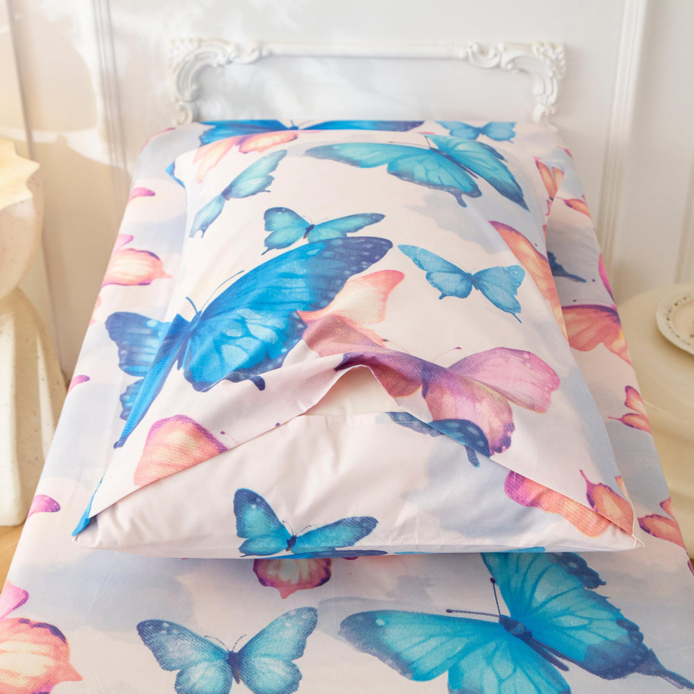 SDIII durable microfiber resists shrinking for year-round use