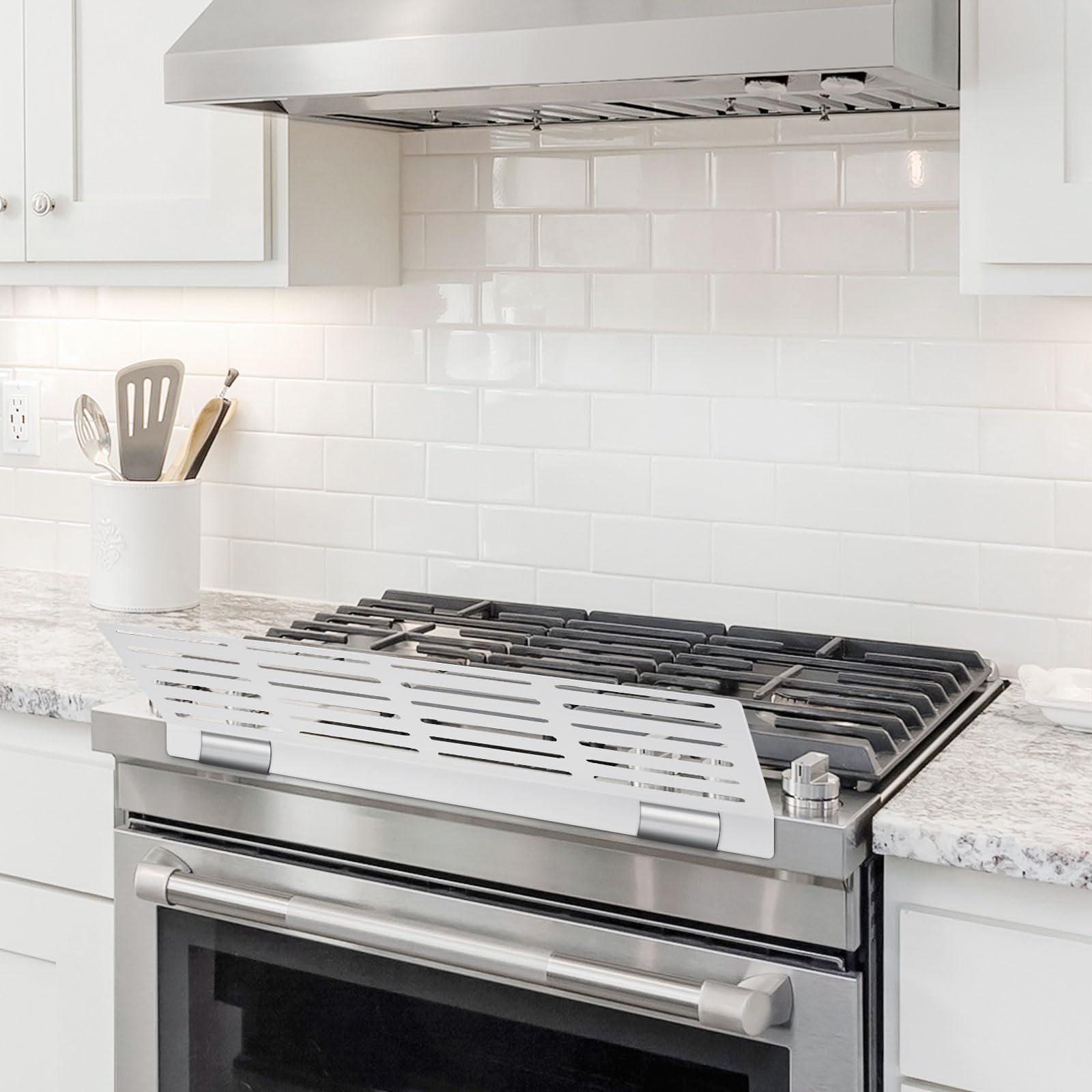 SDSNTE stove guard in use offers safer cooking with children nearby