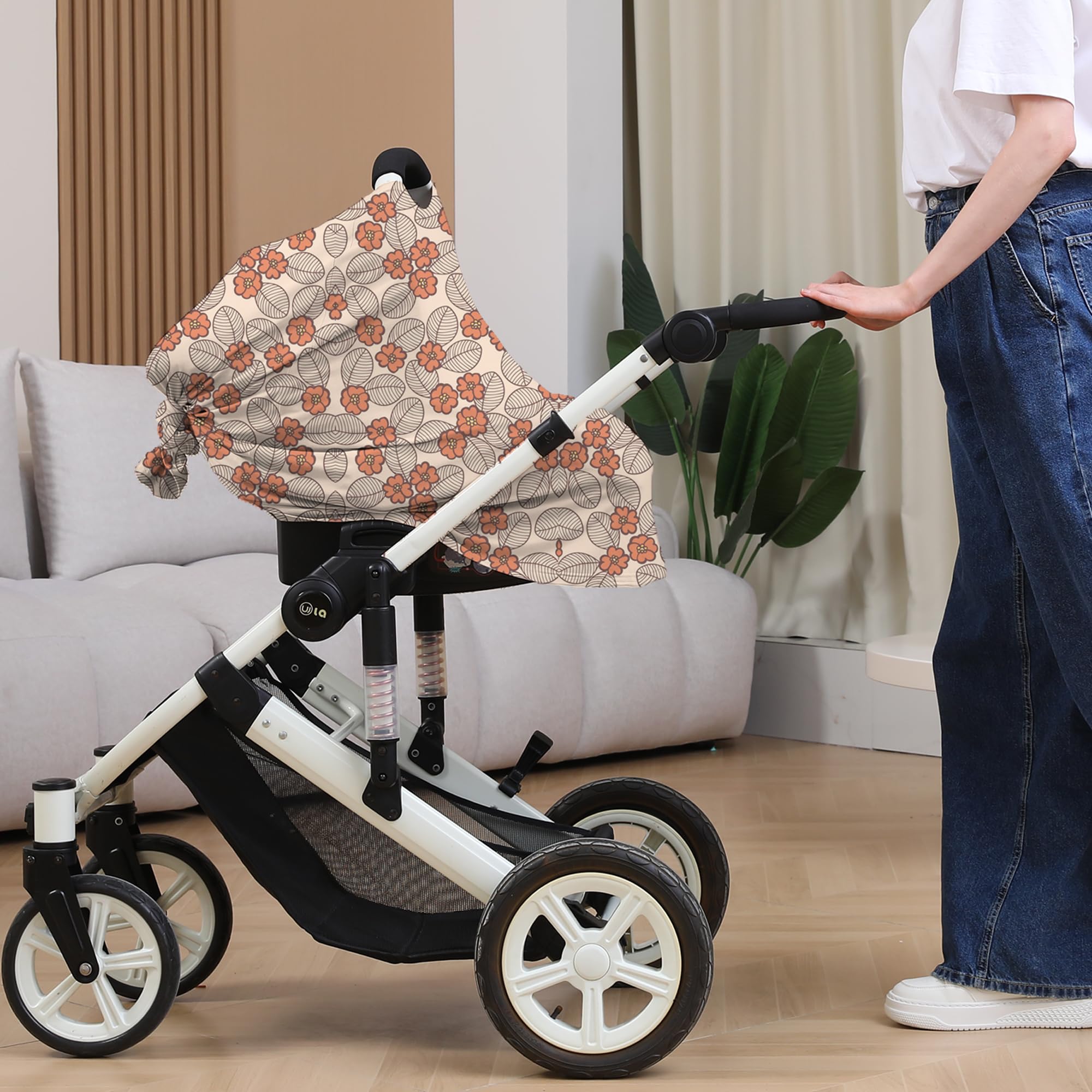 Seejoy nursing cover gift-ready packaging makes a practical baby shower choice.