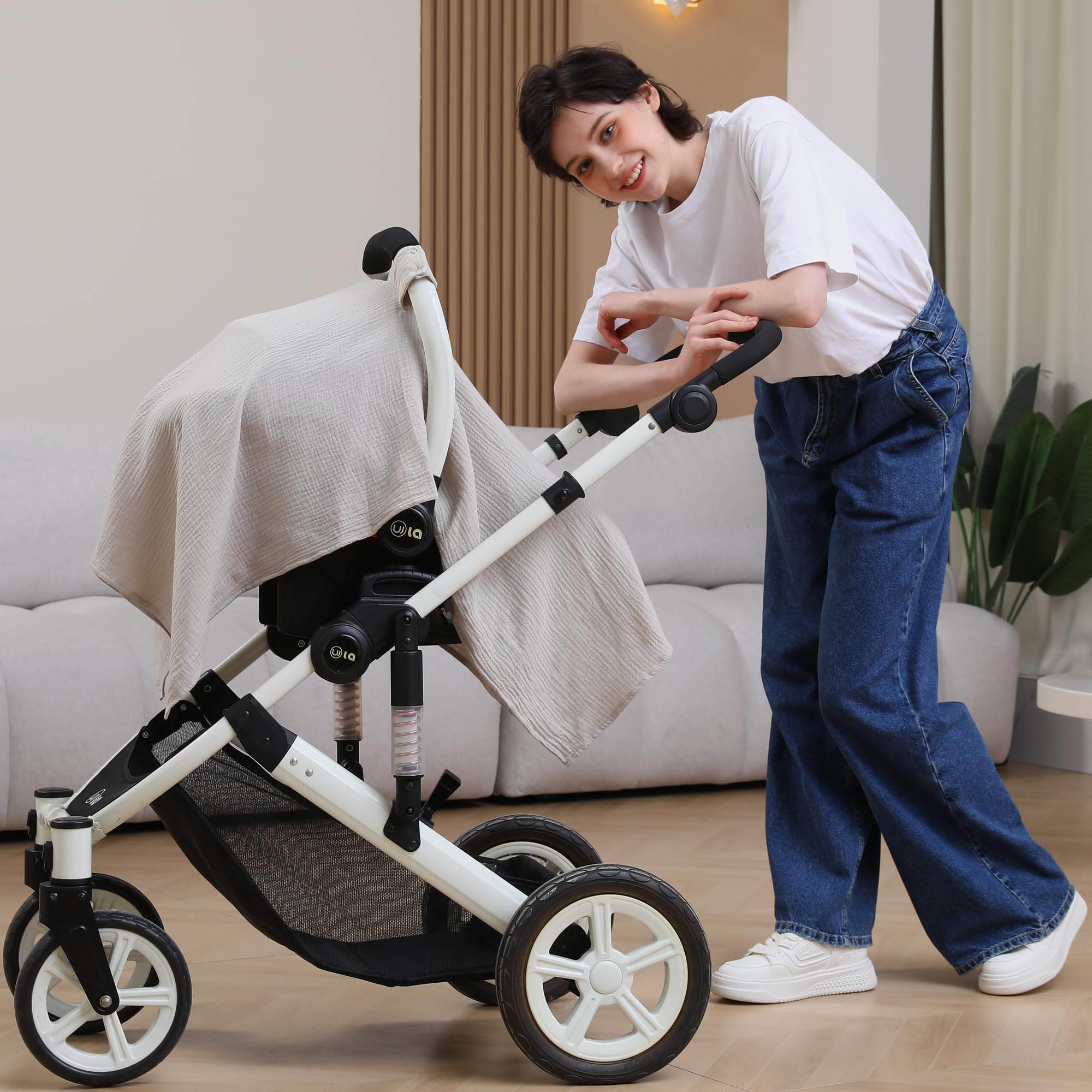 Seejoy reinforced snap-buttons enable quick, scratch-free attachment