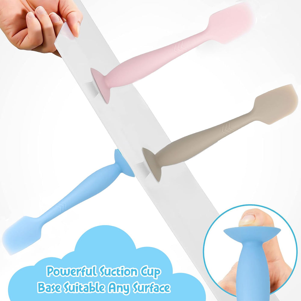 Seeway spatula in use applies diaper cream smoothly