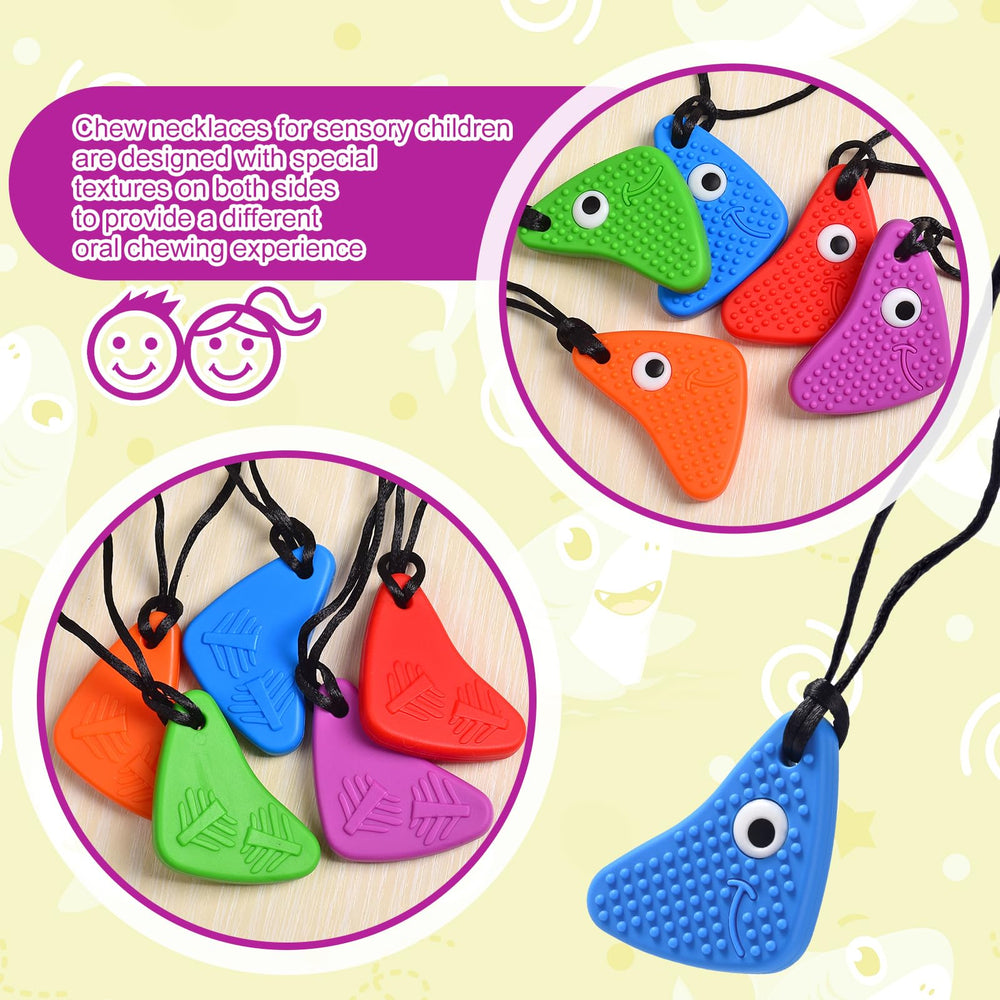 Seeway chew-necklace dishwasher-safe image highlights easy cleaning and reuse
